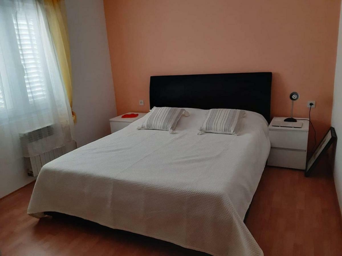 Apartman Lucija Traù Esterno foto