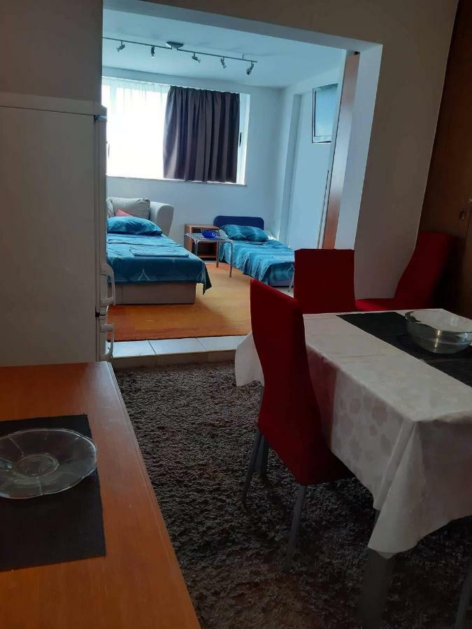 Apartman Lucija Traù Esterno foto