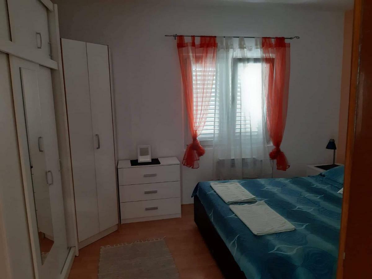 Apartman Lucija Traù Esterno foto