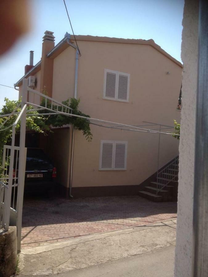 Apartman Lucija Traù Esterno foto